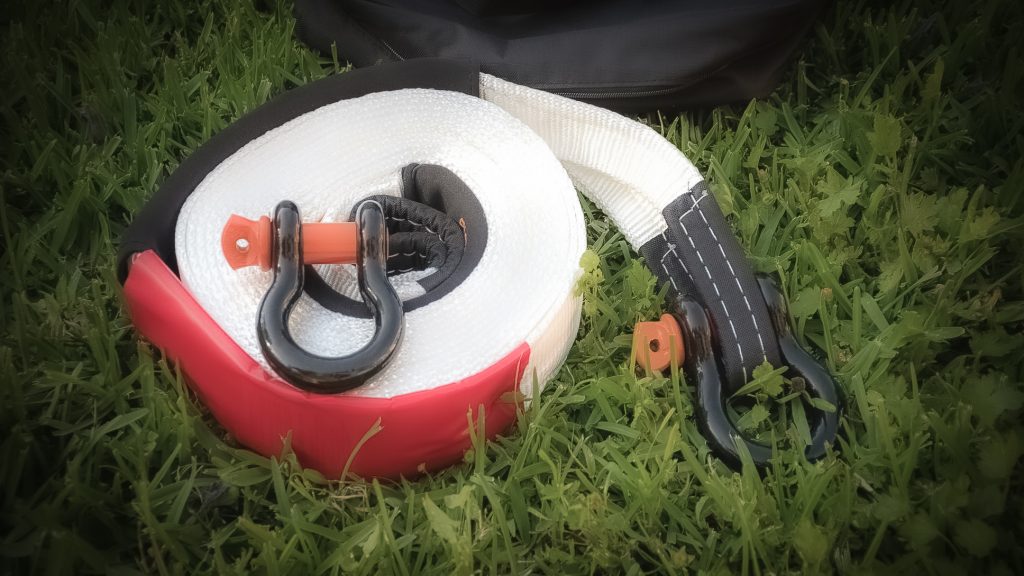 5 Best Off-Road Recovery Kits For Overlanding